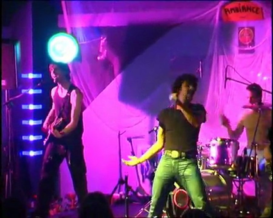 Rock Four - Territorial Pissings (Nirvana) - Romanet décembre 2005