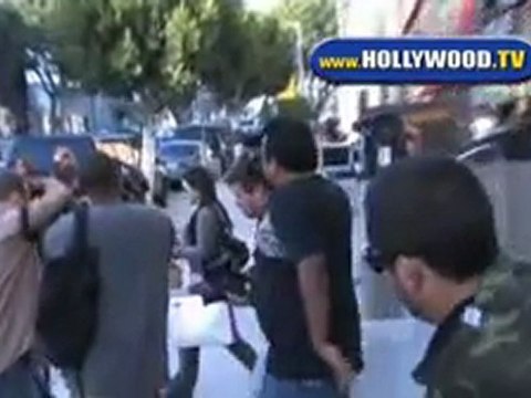 Kim Kardashian Shopping on Robertson Blvd.