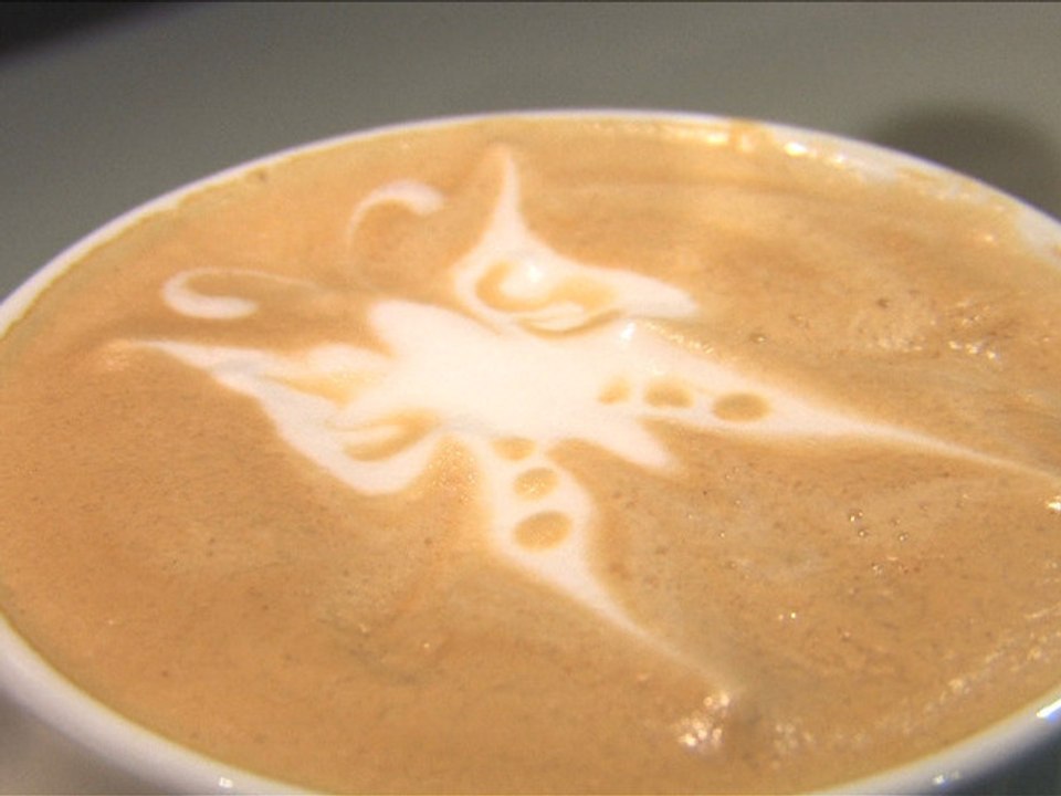 Mc Cafe - Dessins sur café (papillon et ourson)