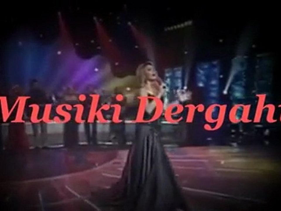 Ayşen BİRGÖR   "YALAN DEĞİL PEK KOLAY OLMAYACAK UNUTMAK"