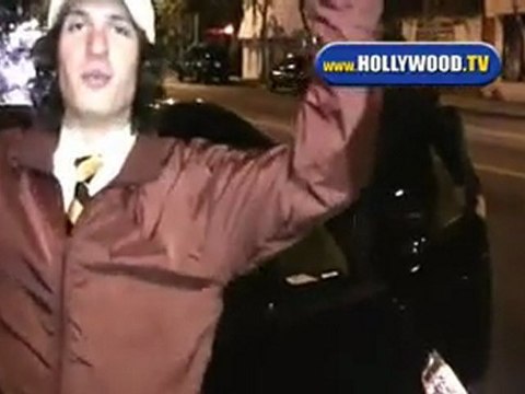 Justin Long Tries To Hide Drew Barrymore From Paps