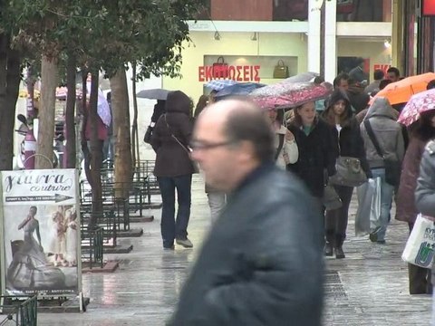 Mesures d'austérité en Grèce: réactions dans les rues d'Athènes