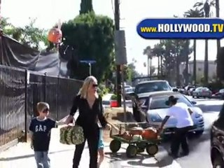 Taylor Dane and Family at The Pumpkin Patch