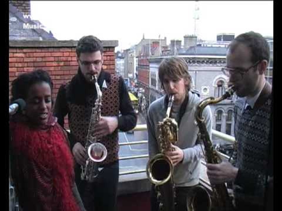 PAAVO (BalconyTV)