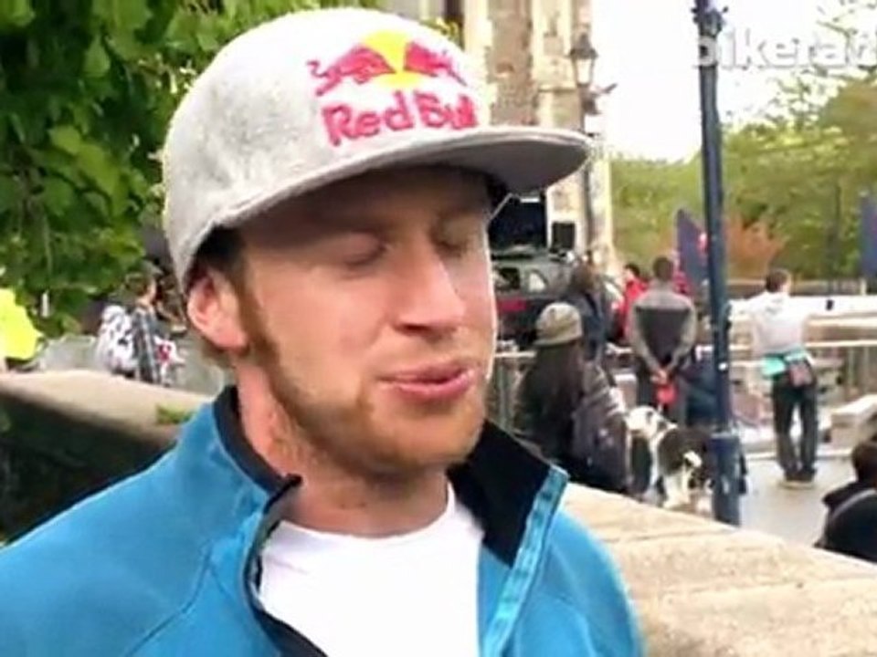 Danny MacAskill and Martyn Ashton at Red Bull Street Light Sessions