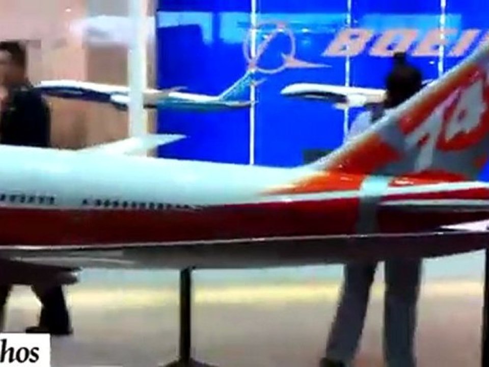 Aéronautique : Visite guidée du Salon de Singapour 2012