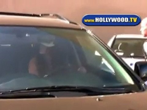 Vanessa Anne Hudgens Leaves The Gym