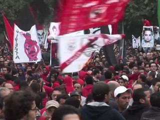 Egypt football supporters 'march for martyrs'