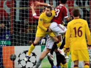 AC Milan 4-0 Arsenal_Robinho double, Boateng superb-volley