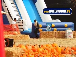 Christina Aguilera & Son, Max, Frolic at Mr. Bones!