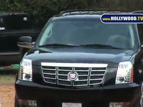 Usher To Be Lady Gaga or Elton John for Halloween!