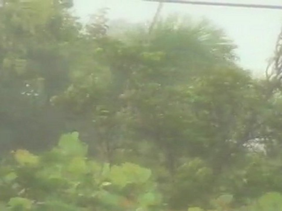 Tropical storm Irene increases strength in Anguilla, August 2011 video 1