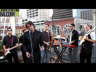 BUS STOP STALLIONS - FUNKY FREAKY (BalconyTV)