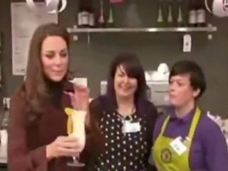 Kate Middleton visita un hospital infantil en solitario
