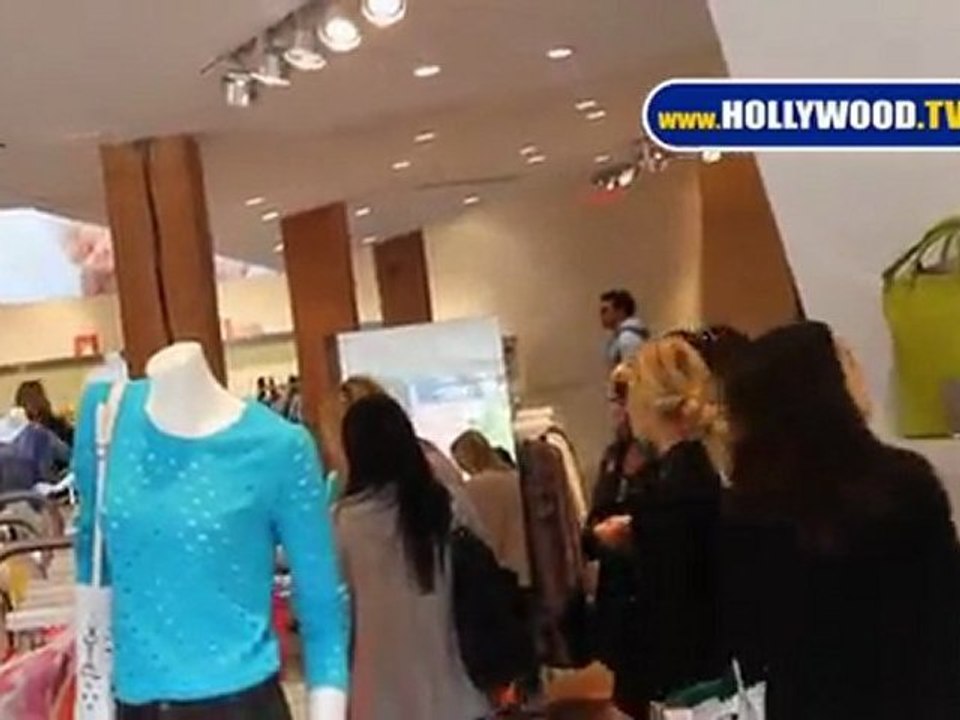 Petra Ecclestone Shops Robertson Blvd.