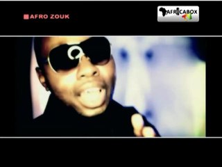 Tiko - J'ai mal de toi (clip OFFICIEL)