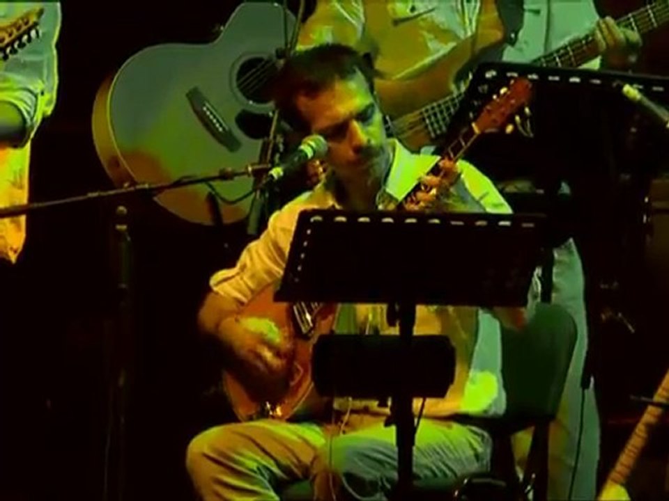 Grup Yorum - GÜLEYCAN (25. Yıl Konseri BJK İnönü Stadyumu 55 BİN KİŞİ )