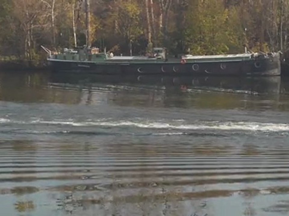 11 Le Salon sur l'Eau - La vue de jour