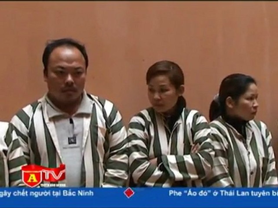 Bắt ổ nhóm chuyên trộm cắp trong siêu thị