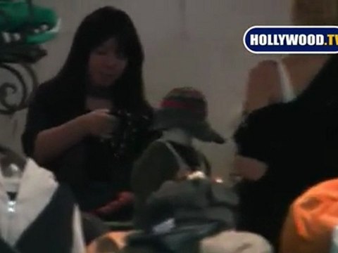 Gwen Stefani Does Baby Shopping at Trico Field