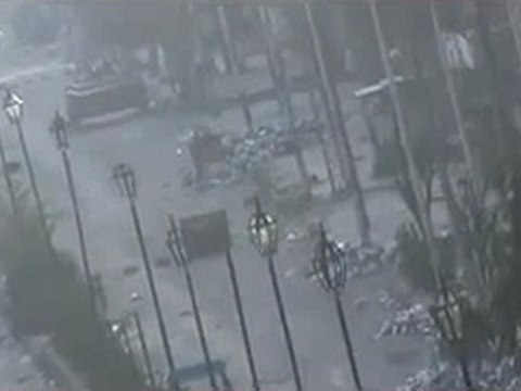 فري برس الناشط ابو الزين يقوم برصد للمدرعة في العدوية 15 2 2012