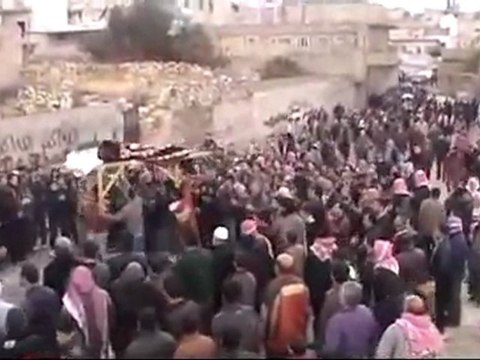 فري برس إدلب معرة النعمان تشييع الشهيد عبد الباسط غنوم 16 2 2012 ج2