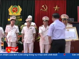 CAQ Thanh Xuân đón nhận Huân chương Chiến công hạng nhì