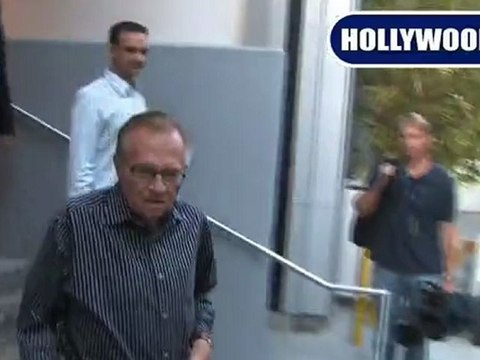 Larry King isn't Phased By Swine Flu