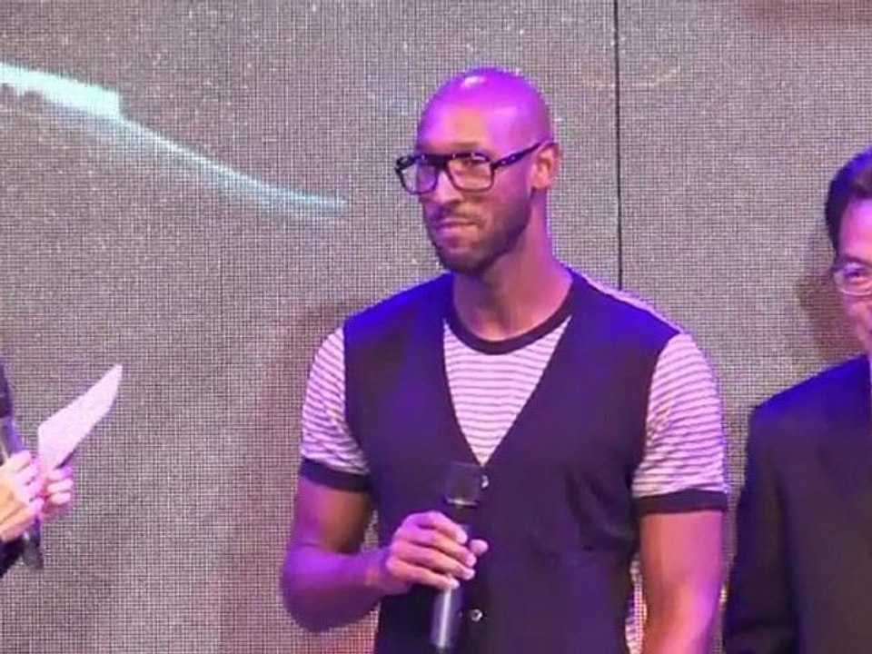 Nicolas Anelka accueilli en grande pompe à Shanghai