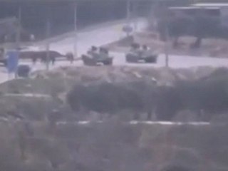 فري برس   ادلب   اثار القصف على المدينة 14 2 2012 ج2