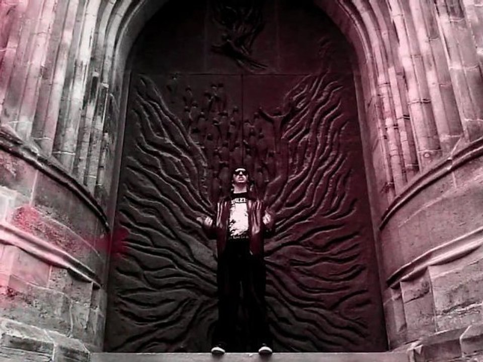 Pint Eastwood 'Nachtschmerz' Mini-Video