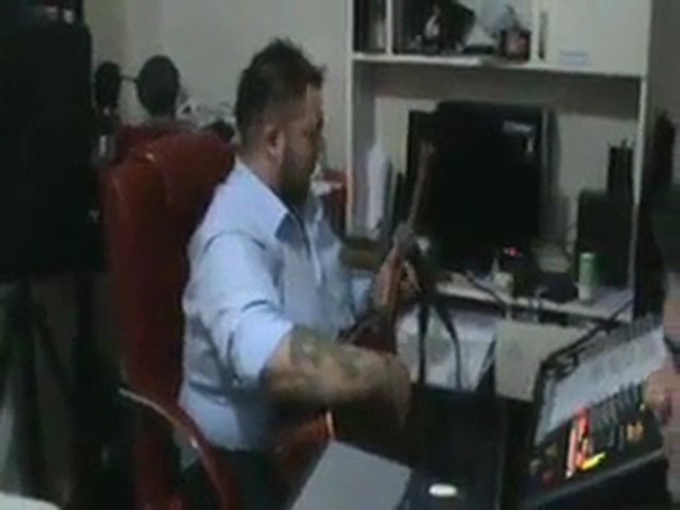 Hüseyin Kağıt - Alkol Aldım Sallanıyorum