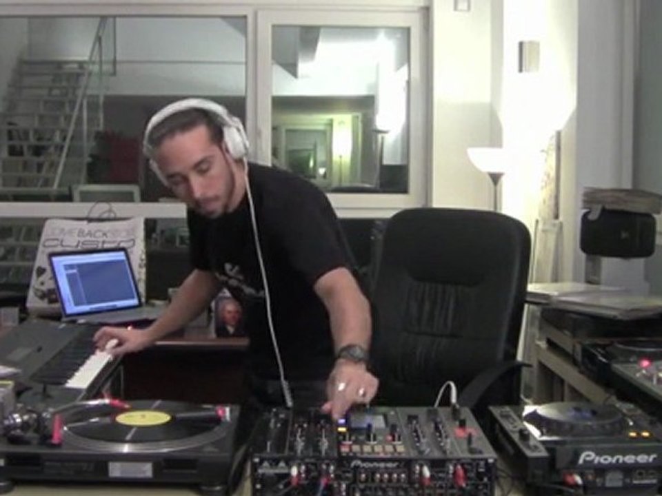 Noise off Unplugged: Cristian Varela