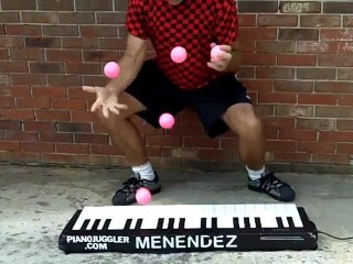 Worlds Fastest Piano Juggler !