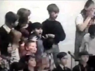 Choir kid vomits during song