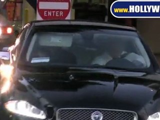 Mel Gibson Arrives at the Courthouse