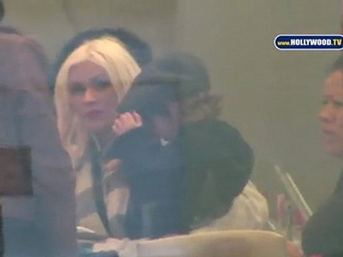 EXCLUSIVE: Christina Aguilera Shops Barneys Beverly Hills