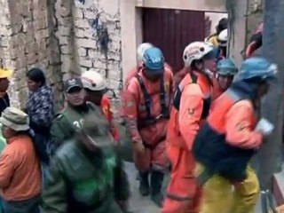 Bolivia rains bring deadly mudslides