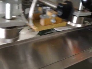 Knife & Fork & Napkin Packing Machine in china