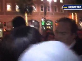 Jim Belushi Encounters a Rude Autograph-Seeker
