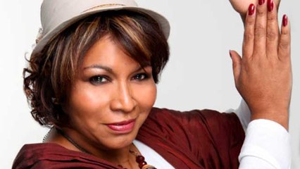 MARIELLA  KÖHN RECIBE PREMIO "PERIODISTA LATINO"