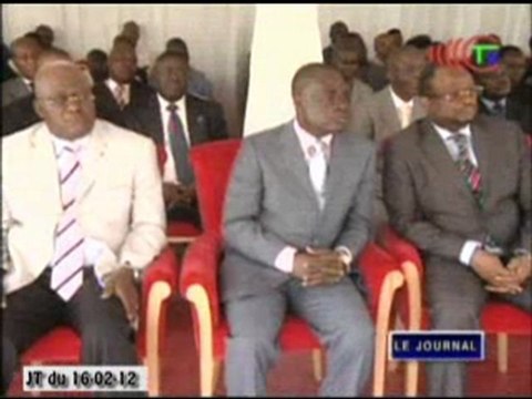 Remise officielle des archives portant sur divers aspect de la vie nationale congolaise