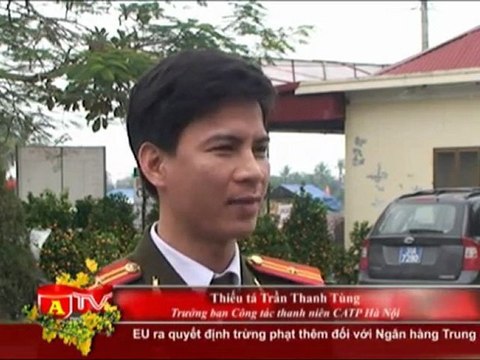 Ban Công tác thanh niên CATP Hà Nội tặng quà Tết tại Hải Phòng