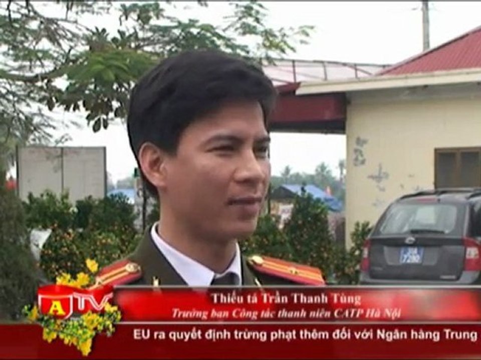 Ban Công tác thanh niên CATP Hà Nội tặng quà Tết tại Hải Phòng