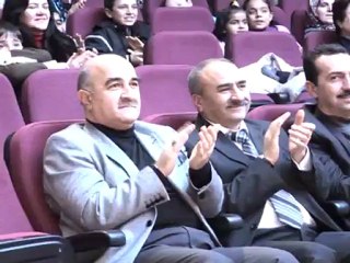 AMATÖR GENÇLERDEN USTA TİYATRO