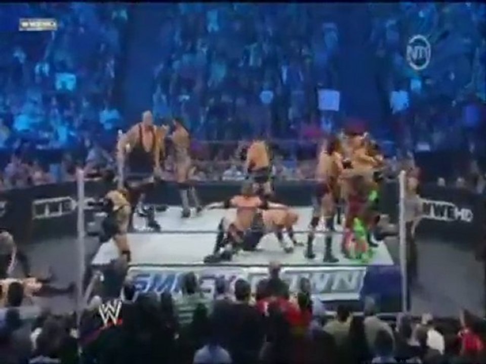 Enorme droite du Big Show Smackdown 29.04.2011