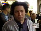 (VIDEO) Dudamel- Premio Grammy es para Venezuela y el sistema de orquestas y coros infantiles 17.02.2012 Venezolana de Televisión