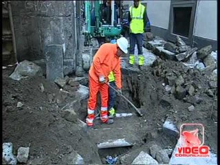 Napoli - Voragine ai Quartieri Spagnoli (16.02.12)