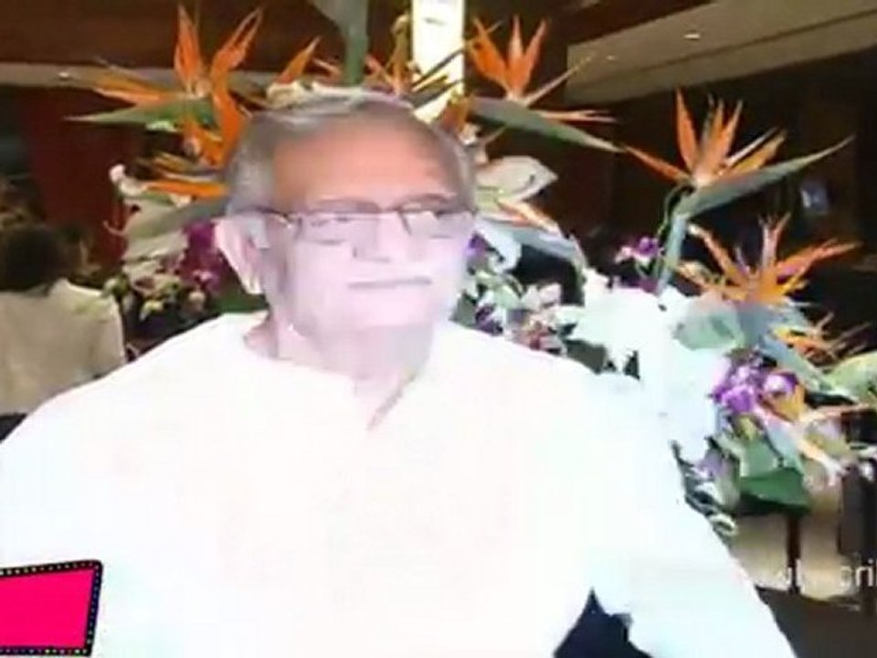 Mitali Singh,Bhupendra Singh Strikes Poses With Gulzar Sahab At Launch Event