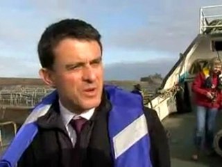 Manuel Valls à Cherbourg avec Bernard Cazeneuve